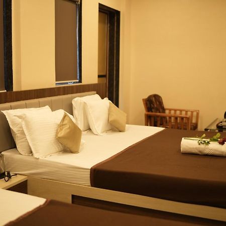 Ratnāgiri Hotel Sitara Inn المظهر الخارجي الصورة