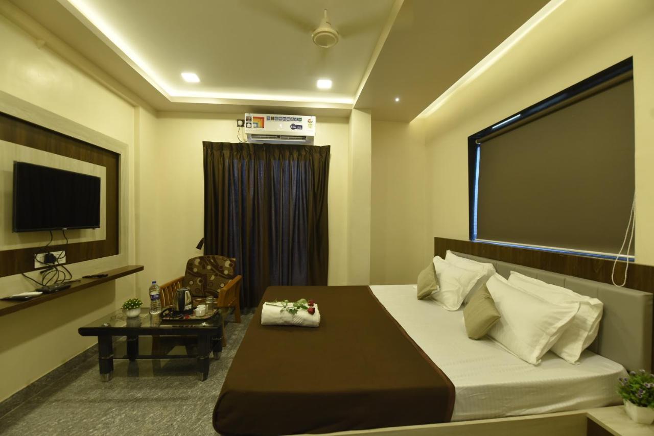 Ratnāgiri Hotel Sitara Inn المظهر الخارجي الصورة