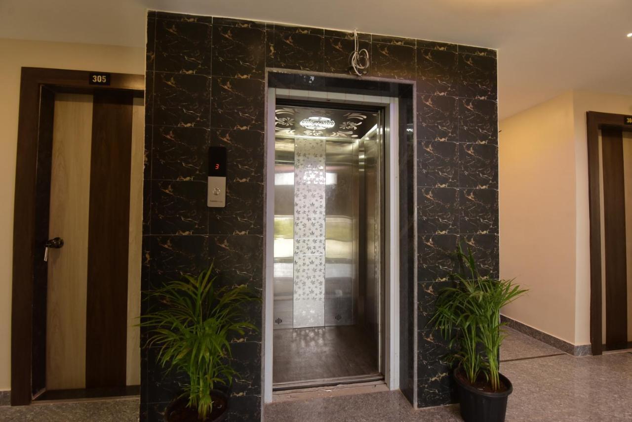 Ratnāgiri Hotel Sitara Inn المظهر الخارجي الصورة